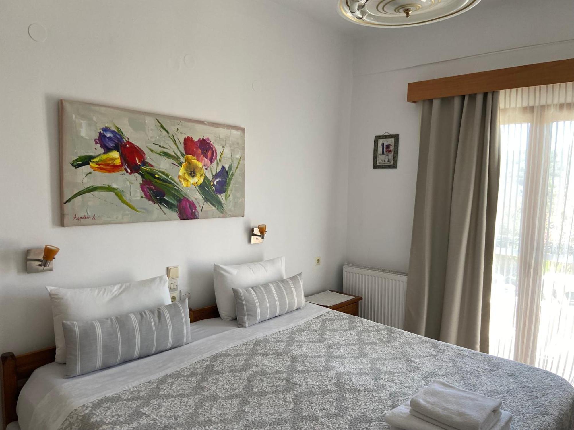 Floros Apartments アギオス・ステファノス エクステリア 写真