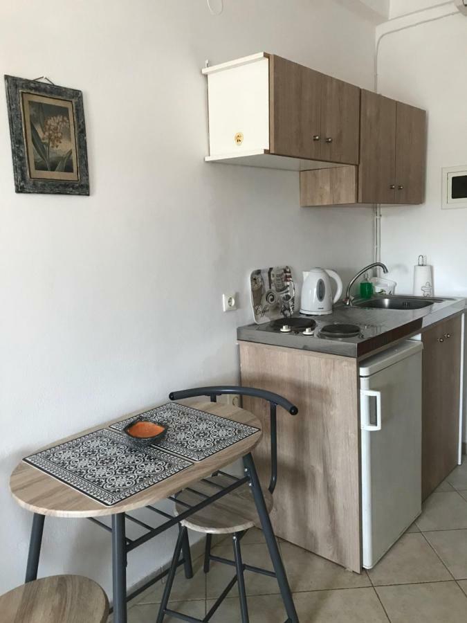 Floros Apartments アギオス・ステファノス エクステリア 写真