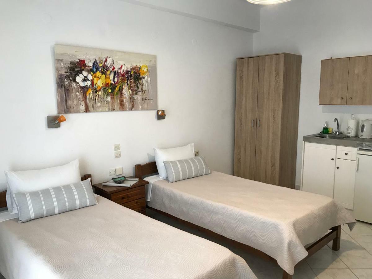 Floros Apartments アギオス・ステファノス エクステリア 写真