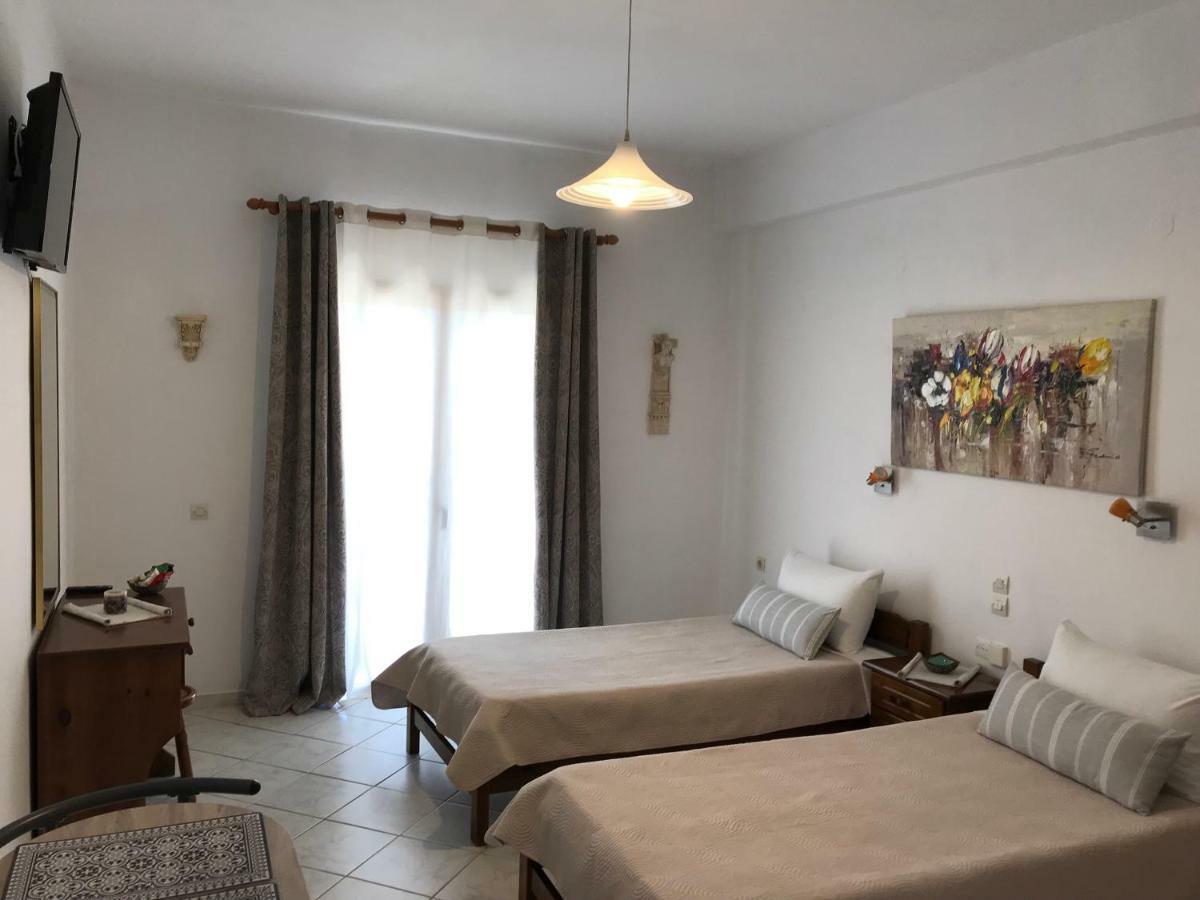 Floros Apartments アギオス・ステファノス エクステリア 写真